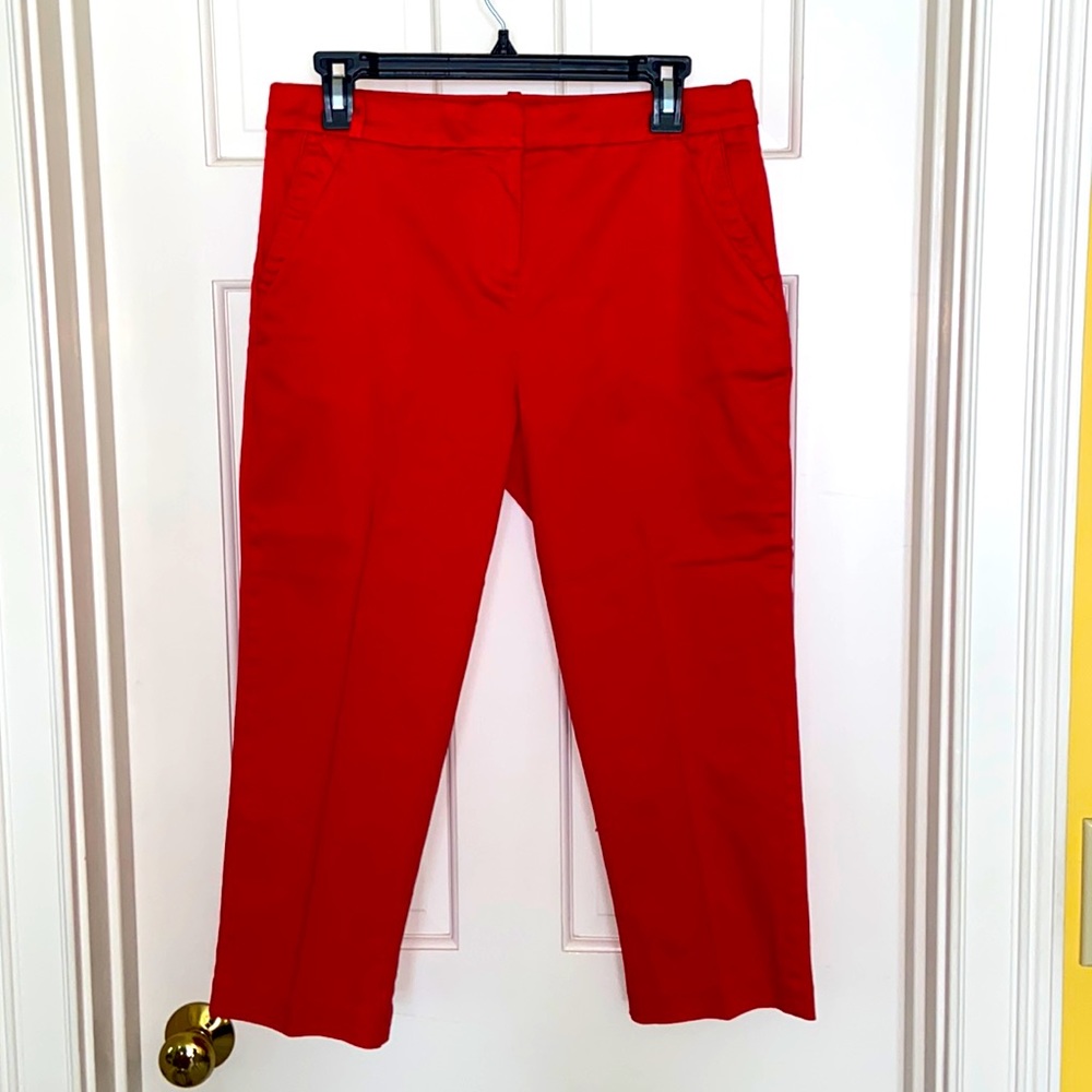 Attyre Red 98% Cotton Flat Front Capris Pants